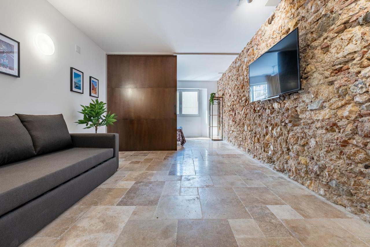 Stone Wall Apartment En Barri Port Maritim Tarragona Exterior photo